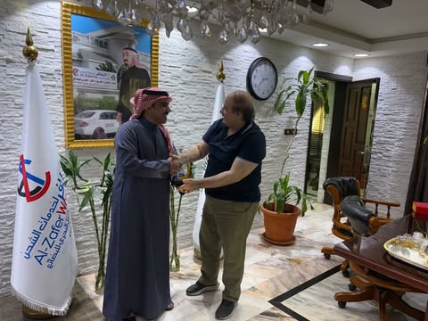 الظافر لخدمات الشحن تكرم السيد تركي الحربي