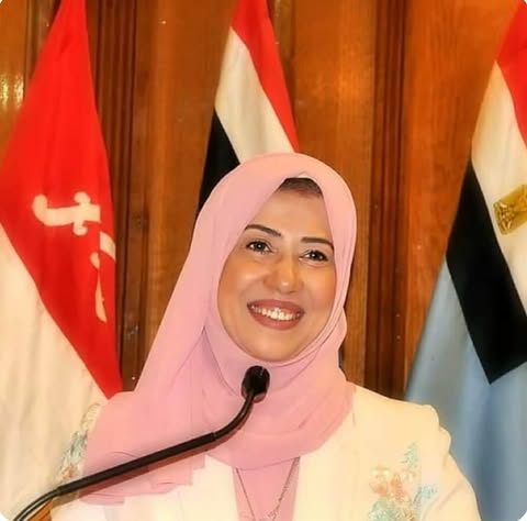 فاتت سنين للشاعرة/ إيمان معاذ