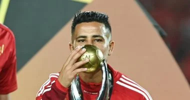 الأهلي يناقش قيد رضا سليم في قائمة الموسم الجديد