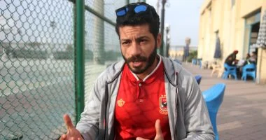 ذكرى صفقة من العيار الثقيل.. شريف عبد الفضيل يرتدي قميص الأهلى لأول مرة