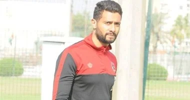 أحمد عادل عبد المنعم يعلن اعتزال كرة القدم ويبدأ العمل بالأهلي
