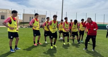 محاضرة فنية لتصحيح الأخطاء للاعبي منتخب الناشئين قبل مواجهة المغرب
