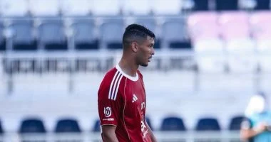 الأهلي يقترب من حسم ملف الأجانب.. وأشرف داري العائق الوحيد