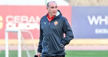 طلبات سيراميكا عقبة أمام بيراميدز للتعاقد مع على ماهر