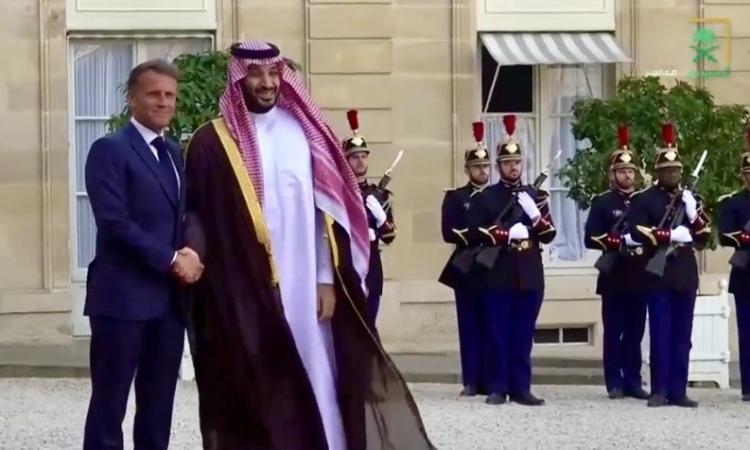 ماكرون يستقبل ولي العهد السعودي لبحث الملفات الإقليمية وتعزيز الشراكة