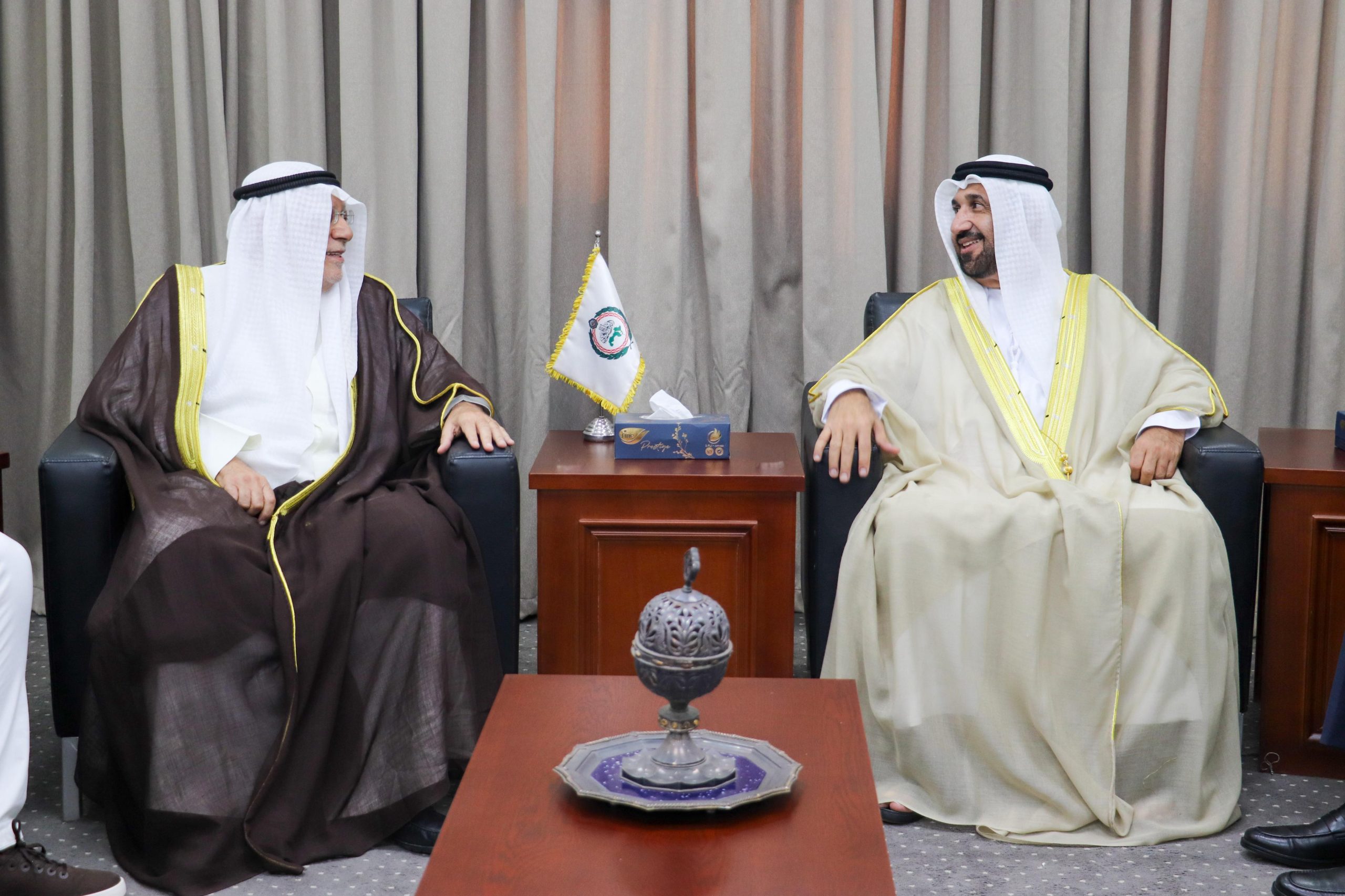 رئيس البرلمان العربي يستقبل رئيس اتحاد المهندسين الزراعيين العرب ويؤكدان أولوية الأمن الغذائي العربي والتنمية الزراعية المستدامة