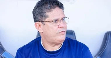 أيمن الرمادي يضع خطة مواجهة الزمالك بالدوري ومحاضرة فنية لتصحيح
