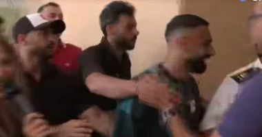 لحظة دخول محمد صلاح فندق الإقامة بالعلمين بعد العودة من كأس العالم.. فيديو