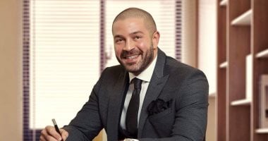 أحمد دياب: الدرع سيتحرك بطائرة خاصة لتسليمه للبطل فى الملعب