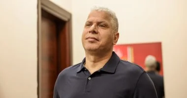 عموتة يتواصل مع الصخرة لحسم ملف الراحلين عن الأهلي