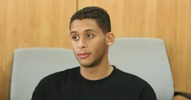 عبد الرحمن الحسينى يعلن رحيله عن طائرة الأهلى: حان الأن أخوض تجربة جديدة