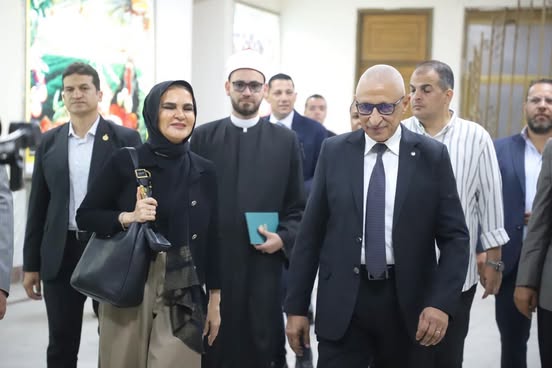 محافظ شمال سيناء يستقبل أمين عام بيت الزكاة والصدقات المصري