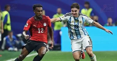 شاهد.. الهدف الملغي لمنتخب مصر أمام الأرجنتين عقب الرجوع إلى تقنية "الفار"