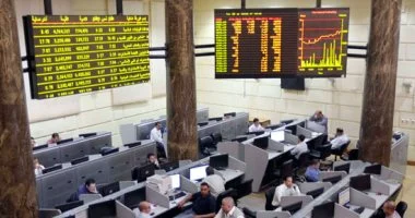 تحركات جديدة في شهادات الإيداع الدولية.. “CIB” يرتفع و”إي إف جي” تتراجع