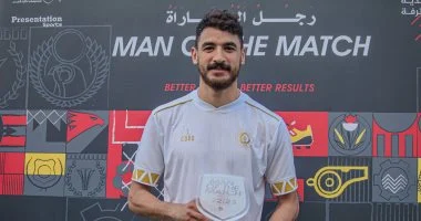 محمد حمدي زكي يوقع عقود انتقاله إلى نادي القناة